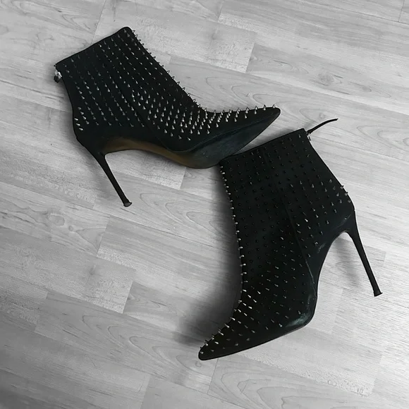 Steve Madden Virtuous-S Black Spiked Stiletto Heels Size 10M - Picture 4 of 7